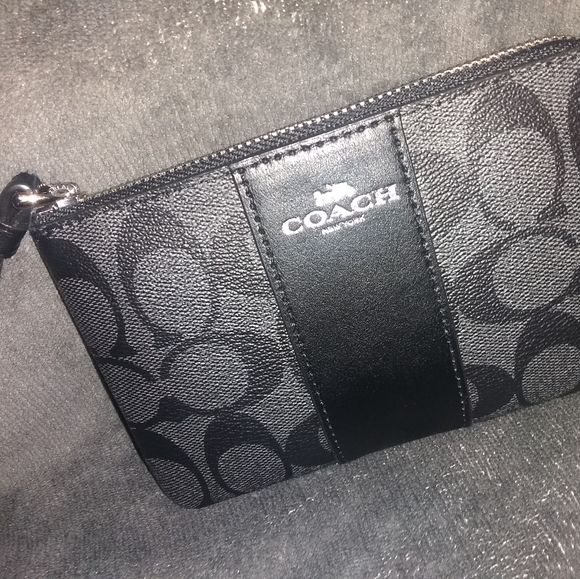 Younique bundle with new Coach wristlet - Picture 10 of 10